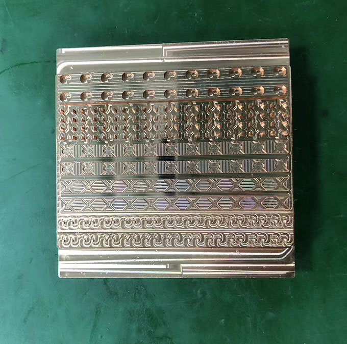 模具部品