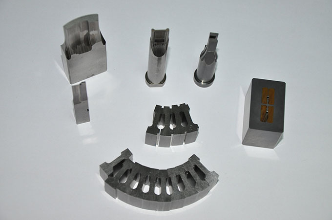 模具部品
